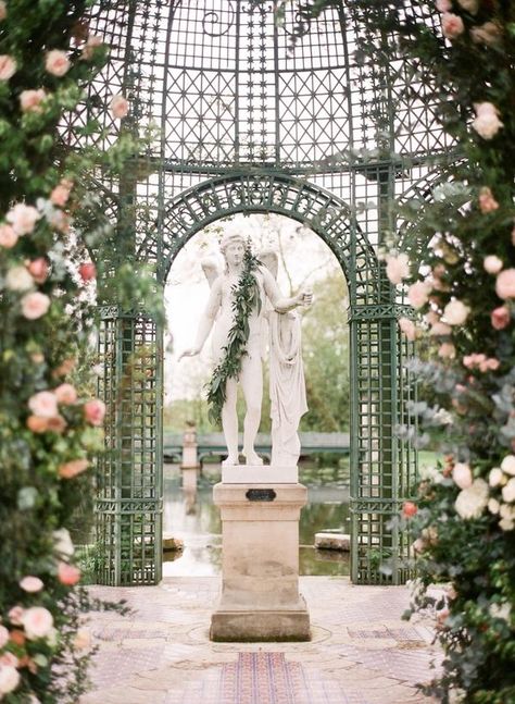 European Garden Wedding, Enchanted Gardens, Wedding Destinations, Chateau Wedding, Wedding Styling, Home Inspo, French Garden, Enchanted Garden, Horse Drawn