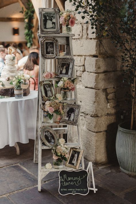 Wedding Pictures Display, Shabby Chic Wedding Ideas, Ladder Wedding, Blush And Grey Wedding, Chic Wedding Ideas, Vintage Party Decorations, Memory Table Wedding, Wedding Photo Display, Vintage Chic Wedding