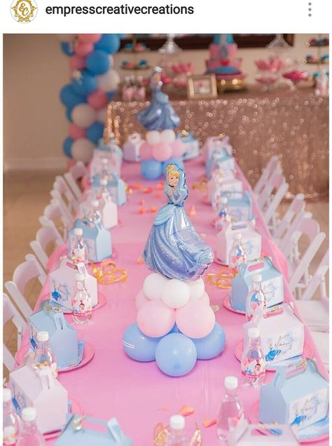 Princess Theme Table Decorations, Princess Birthday Table Decorations, Princess Table Decor, Princess Birthday Party Table Decor, Disney Princess Birthday Table Decor, Cinderella 5th Birthday Party, Kids Birthday Table Setting Ideas, Princess Party Table Setting, Disney Princess Party Table Decor