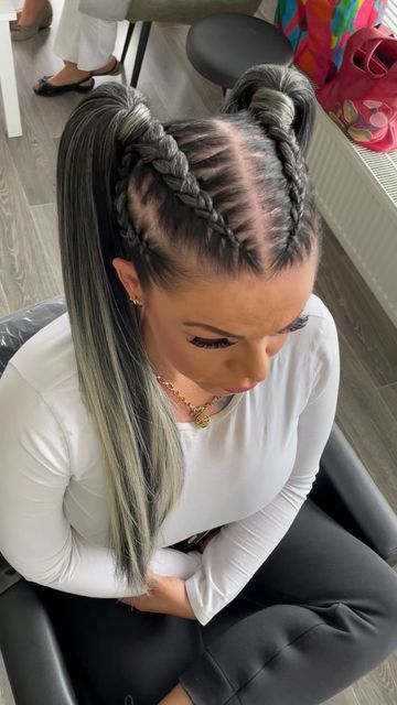 Braids For Blondes, Hair Braids Styles Ideas, Cute Braided Bun Hairstyles, Creative Braids Hairstyles, Braided Hairstyles Dutch Braid, Braid Buns, Elegant Braids, Braids For Women, Kanekalon Braids