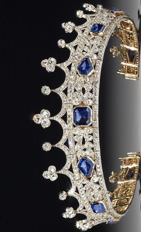 Queen Victoria's Diamond and Sapphire Coronet Tiara. The sapphires, both cushion and kite-shaped, are set in gold, and the diamonds are set in silver Tatoo Crown, Tiara Accessories, Royal Crown Jewels, Womens Rings, Royal Crowns, Beautiful Tiaras, Royal Tiaras, Princess Jewelry, Royal Jewels