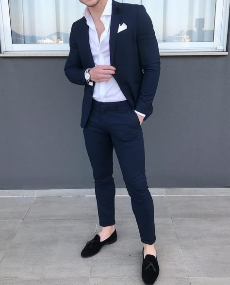 Terno Slim, Formal Dresses For Men, Mens Casual Suits, Groom Dress Men, Stylish Mens Suits, Blazer Outfits Men, Dresses For Men, Black Suit Men, Blue Suit Men