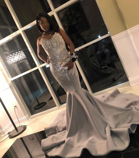 Dresses With Beads, Crystal Prom Dress, Grey Prom Dress, Strapless Prom Dresses, Gowns Wedding, Prom Girl, Evening Formal, Mermaid Fashion, Cheap Prom Dresses