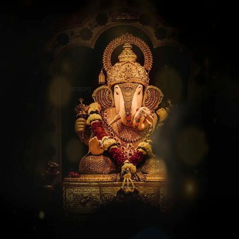 Dagdusheth Ganpati Hd Images, Dagdusheth Ganpati, Ganesh Chaturthi Photos, Ganpati Photo, Aesthetic Highlight Covers Instagram Pink, Bappa Photo, Photos Of Ganesha, Pencil Sketch Portrait, Baba Ramdev