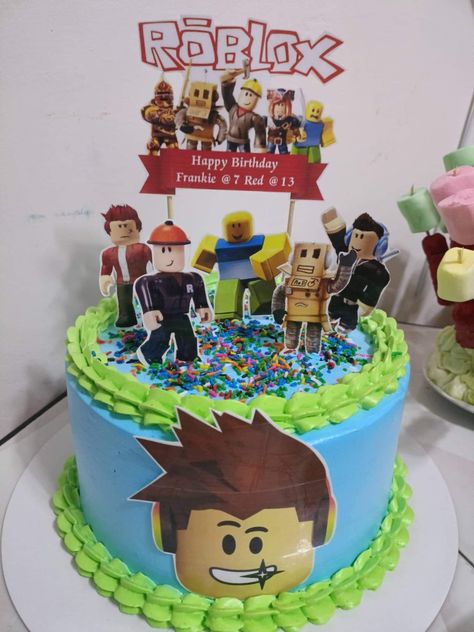 Roblox Sheet Cake, Roblox Birthday Cake Ideas, Roblox Cake Ideas For Boys, Roblox Pasta, Roblox Cake Boys, Roblox Themed Cake, Roblox Cake Ideas, Roblox Cake Design, Roblox Birthday Cake