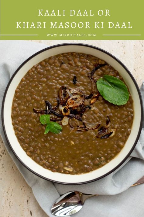 Kaali daal or khari masoor ki daal is a popular Pakistani lentil recipe made with black gram lentils. It can be served with chawal (rice) or roti. Black Gram Recipes, Kaali Daal Recipe, Black Daal Recipe, Daal Recipe Indian, Indian Dahl, Daal Chawal, Lentil Recipe, Pakistan Food, Desi Recipes