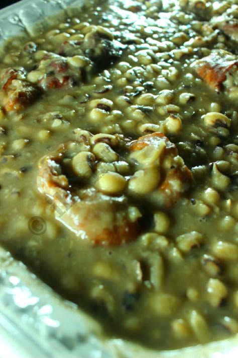 Southern Black Eyed Peas Crowder Peas, Southern Black Eyed Peas, Southern Thanksgiving Recipes, Field Peas, Southern Soul Food, Cooking Soul Food, Black Eyed Peas Recipe, Recipes Southern, I Heart Recipes