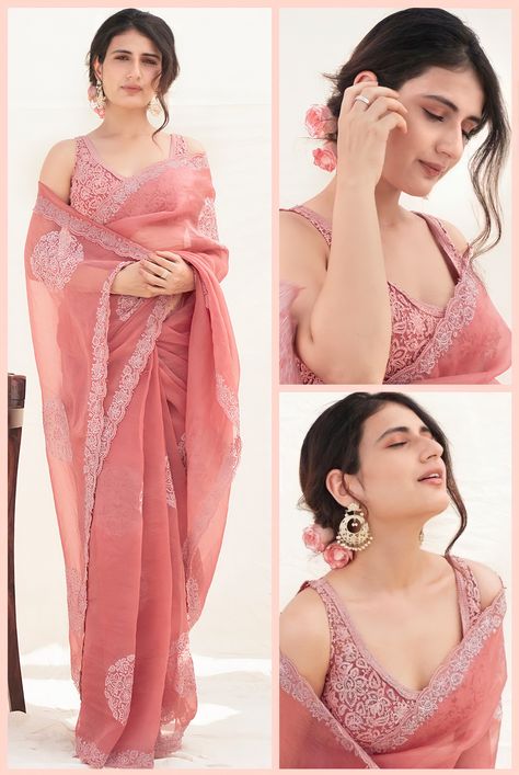 Dusky Makeup, Pastel Pink Saree, Indian Drapes, Saree Hairstyle, Pastel Saree, Two Piece Evening Dresses, Goa Wedding, Saree Hairstyles, Peach Saree