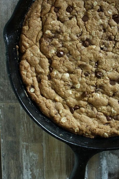 Oatmeal Chocolate Chip Skillet Cookie, Oatmeal Skillet Cookie, Skillet Cookie Cast Iron, Cozy Desserts, Brown Butter Oatmeal Chocolate Chip, Chocolate Chip Cookie Skillet, Cast Iron Skillet Recipes Dinner, Skillet Cookie Recipe, Skillet Cookies