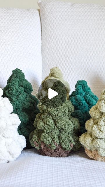 Sabrina-Rose Benedict on Instagram: "TESTER CALL FOR THE CHRISTMAS TREE NOW OPEN!🎄🌲 Would you like to test out my tutorial and pattern for my Christmas tree?

How to apply:
🧶 follow me
🧶 like, save, & share this reel
🧶 have a public Instagram account 
🧶 Comment below letting me know you want to test and tag some friends that you think would want to test too! 

What is a tester? A tester is someone who tests the pattern/video tutorial for the designer to see if there are any errors or improvements that should be made before the pattern/tutorial is released.

If you are chosen as a tester, I ask that you:
- Have the supplies needed to make 3 Christmas trees: large, medium, and small (chunky blanket yarn - jumbo size 7 (a total of 2 skeins for all 3 sizes), Polyfil, and scissors)
- Prov How To Make Chunky Yarn Christmas Tree, Chunky Christmas Blanket, Loop Yarn Christmas Tree, Chunky Knit Christmas Tree, Chunky Yarn Trees, Jumbo 7 Yarn Crochet Patterns, Chunky Yarn Christmas Tree, Chunky Yarn Ideas, Christmas Tree Video