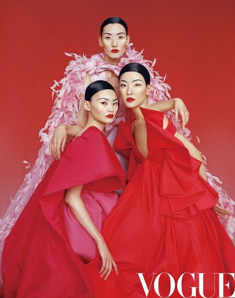 Du Juan, He Cong, Lina Zhang Vogue China 2020 Cover Fashion Editorial He Cong, Leslie Zhang, Moda China, Editorial Vogue, Mother Outfit, Saul Leiter, Christmas Look, Alfred Stieglitz, Vogue China