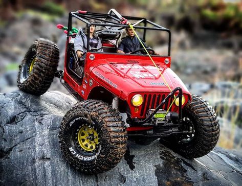 Cipriano Sacramento Garcia on Instagram: “#jeep #rcjeep #jeepcj7 #rcjeepcj7 #rubicon #rcrubicon #4x4 #rc4x4 #rc4wd #crawler #offroad #rcoffroad #rccrawler #tenerife #tenerifesur…” Rc Jeep, Rc Off Road, Rc Rock Crawler, Jeep Cj7, Rock Crawler, Rc Crawler, Sacramento, Off Road, Monster Trucks