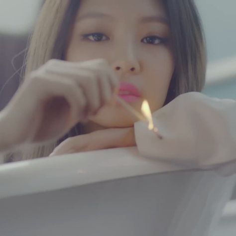 Jennie Playing With Fire, Blackpink 2018, Blackpink Playing With Fire, Fire Icon, Korean Beauty Standards, Kpop Comeback, Feel My Rhythm, Fire Icons, Ruby Jane Kim