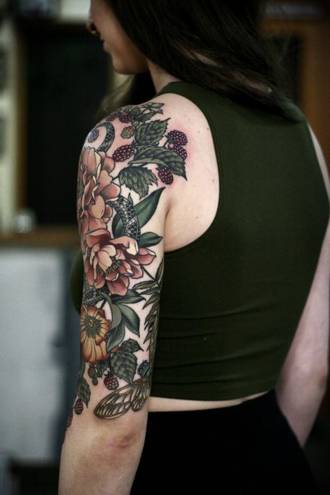 kirsten makes tattoos — Garden half sleeve I’ve been working on since... Natur Tattoo Arm, Shoulder Sleeve Tattoos, 16 Tattoo, Nature Tattoo Sleeve, Tattoos For Women Half Sleeve, Cat Tattoos, Floral Tattoo Sleeve, Gorgeous Tattoos, Tiny Tattoo