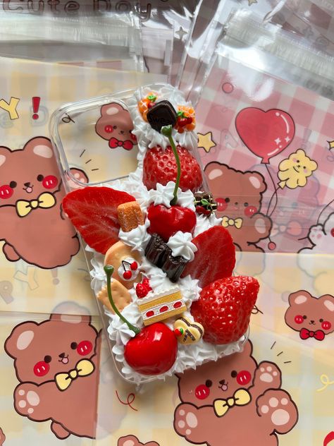 ❤️🍒🍓 PLEASE READ This Strawberry cake inspired decoden case is made with 100% white silicon! All charms are hand picked by me. Please allow some imperfections!!. Each phone case is hand made by me per order. It will take TWO - THREE weeks for me to make the case and ship it out. I don't carry the phone cases on hand as there are many different devices, so I would need to order the phone case before making each order. Please understand.   Unfortunately there will be no refunds or returns after Strawberry Phone Case, Cherry Phone Case, Phone Case Kawaii, Decoden Diy, Decoden Case, Diy Phone Case Design, 3d Phone Cases, Decoden Phone Case, Kawaii Phone