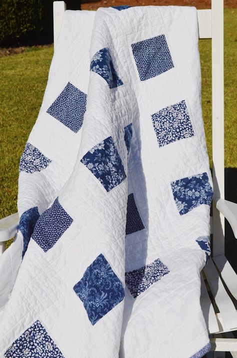 I am calling this simple blue and white quilt “Out of the Blue,” because this project was totally unplanned and really did come completely out Blue Quilt Patterns, Free Quilt Tutorials, Charm Pack Quilts, Big Block Quilts, Two Color Quilts, White Quilts, Blue Quilt, Scrap Quilt Patterns, Quilt Tutorial