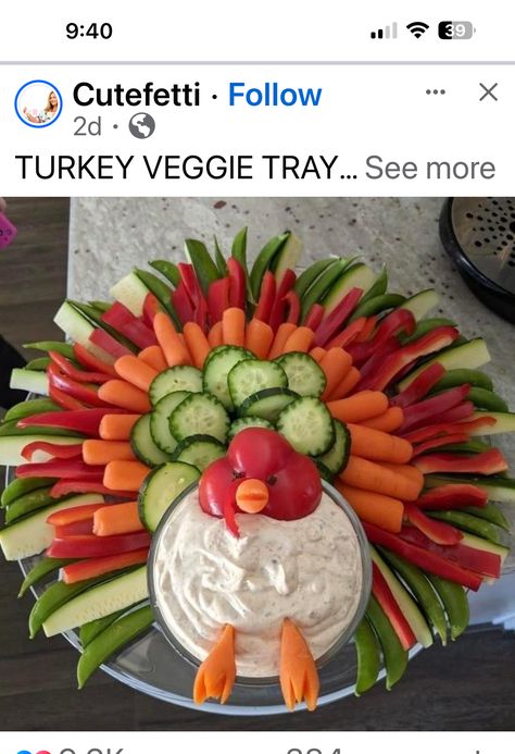 Charcuterie Vegetarian, Turkey Vegetable Tray, Turkey Veggie Platter, Fall Cooking Recipes, Thanksgiving Veggie Tray, Turkey Veggie Tray, Thanksgiving Party Food, Thanksgiving Food Crafts, Thanksgiving Vegetables