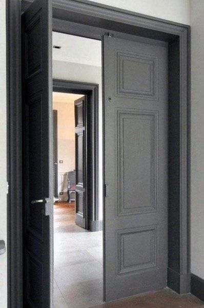 Top 50 Best Interior Door Trim Ideas - Casing And Molding Designs Dark Interior Doors, Interior Door Trim Ideas, Interior Door Color, Grey Interior Doors, Pintu Interior, Painted Interior Doors, Interior Door Trim, Dark Trim, Wooden Doors Interior