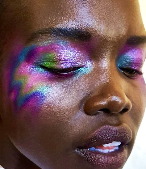 Elton John Inspired Makeup, Oil Spill Makeup, Kaleidoscope Makeup, Avant Garde Makeup Editorial, Parade Makeup, Helen Richardson, Iridescent Makeup, Avant Garde Makeup, Brown Skin Makeup