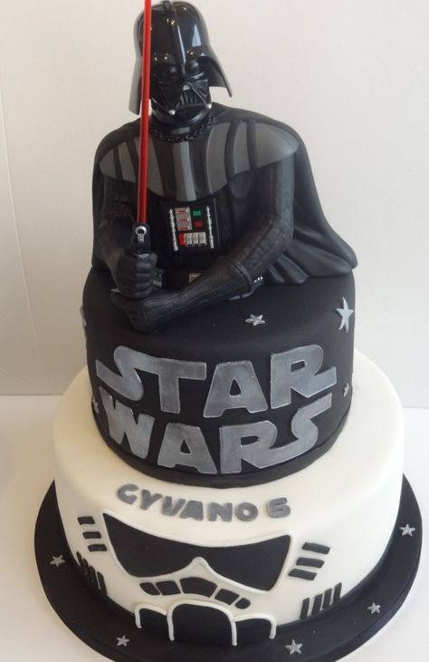 Darth Vader Birthday Cake, Star Wars Darth Vader Cake, Star Wars Cake Ideas, Star Wars Torte, Darth Vader Birthday, Star Wars Theme Birthday, Darth Vader Cake, Star Wars Cake Toppers, Star Wars Birthday Cake