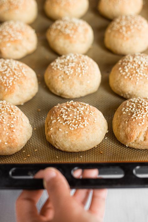 Soft, fluffy and tender, these easy gluten-free slider buns are perfect for mini hamburgers or your game day slider sandwiches or even enjoyed alone! No kneading required, there gluten-free potato buns are also dairy-free, but no one would care! Bake a batch to enjoy today! | gluten free buns | mini gluten-free potato buns Salt Free Diet, Potato Buns, Slider Sandwiches, Gluten Free Bagels, Mini Hamburgers, Gluten Free Buns, Gluten Free Potatoes, Slider Buns, Mini Burgers