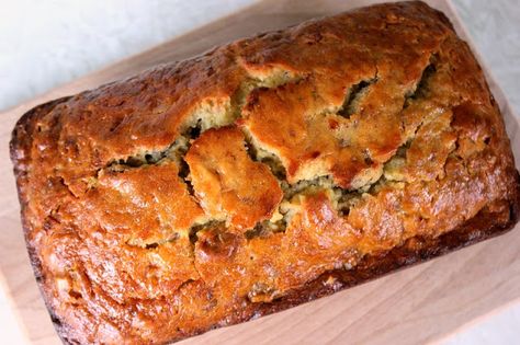 Bob Evans Banana Bread Recipe, Bob Evans Recipes, Perfect Banana Bread Recipe, Over Ripe Bananas, Perfect Banana Bread, Banana Nut Bread Recipe, Pudding Flavors, Homemade Banana Bread, Local Bakery