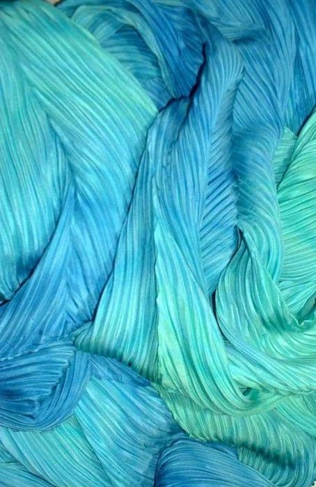 Waves of #blue fabric. So beautiful! -- #bluerose http://www.bluerosepress.com/ Doodle Inspiration, Shades Of Turquoise, Aqua Turquoise, Bleu Turquoise, Feeling Blue, Aqua Color, Love Blue, Tiffany Blue, Turquoise Color