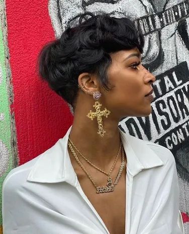 40 Pixie Cut Hairstyles for Black Women – Svelte Magazine Pixie Haircut, Short Hairstyles, Pixie Cut, African American, Short Hair, Black Women, Hairstyles, Necklaces, Hair