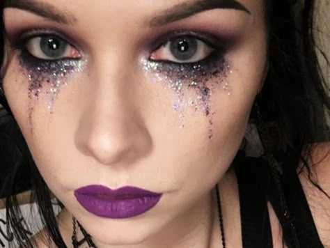 Glitter Tears, Rave Halloween, New Makeup Trends, Fantasy Make-up, Halloween Make-up Looks, Festival Makeup Glitter, Great Makeup, Couture Makeup, Look Festival