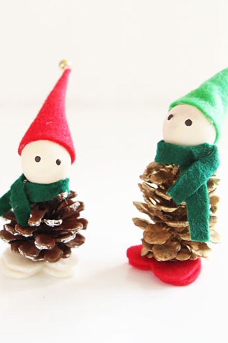 Pine Cone Crafts Christmas, Homemade Sprinkler, Pinecone Elves, Easy Diy Christmas Crafts, Pvc Crafts, Dollar Store Christmas Decor, Diy Christmas Crafts, Cone Crafts, Easy Holidays Crafts