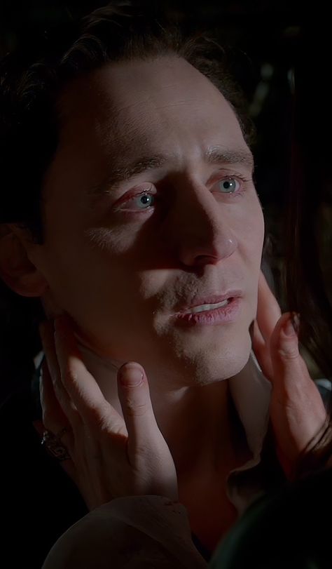 Tom Hiddleston as Thomas Sharpe in Crimson Peak Loki Imagine, Tom Hiddleston Crimson Peak, Baby Loki, Loki Imagines, Thomas Sharpe, Marvel Dr, You Lied To Me, Crimson Peak, Doll Aesthetic