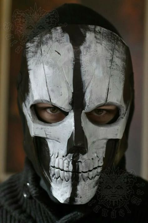 Ghost Mask, Armadura Cosplay, Arte Robot, Handmade Paint, Skull Mask, Cool Masks, Masks Art, A Skeleton, Black Mask