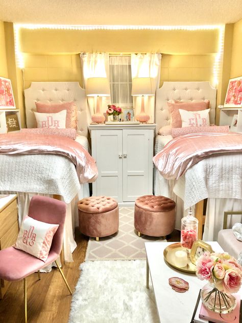 Pink, white and gold dorm decor in Ole Miss Martin 2020. Flooring tip: Consider using rolled vinyl flooring in faux wood or a cute pattern. It is so much cheaper than an oversized rug and much easier to clean! You can then purchase smaller area rugs for in between the beds and the sitting area which will also save you money and improve the design of the dorm. Beautiful Dorm Room, Pink Dorm Rooms, Dream Dorm Room, Dorm Room Styles, Pink Dorm, Dream Dorm, College Bedroom, College Dorm Room Decor, Dorm Room Designs