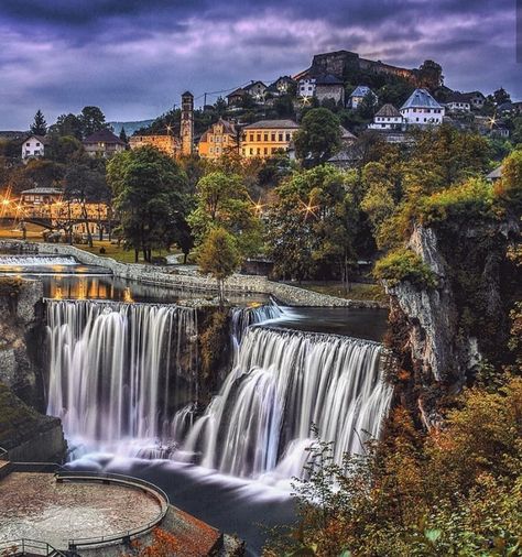 Natural Pool, Niagara Falls, Painting Ideas, Bosnia And Herzegovina, Pool, Natural Landmarks, Water, Travel, Quick Saves