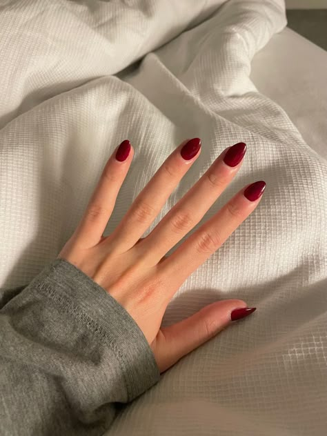 Shellac Nails Fall, Pink Chrome Nails, Kutek Disney, Wine Nails, Solid Color Nails, Plain Nails, September Nails, Sns Nails, Cherry Nails