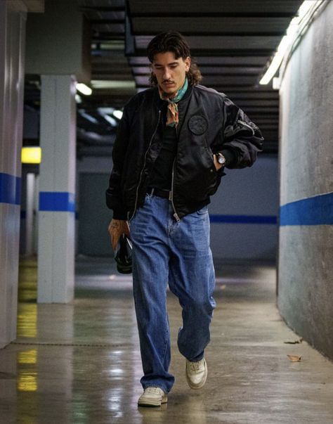 Hector Bellerin Outfit, Nike Classic Cortez Outfit, Mens Party Outfit Night, Nike Cortez Outfit Men, Bellerin Style, Hector Bellerin, Cold Fashion, Football Jackets, Hairstyles For Women Over 50