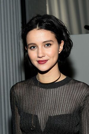 Beautifully Cute - Julia Goldani Telles list Julia Goldani, Julia Goldani Telles, The Carrie Diaries, Ballet Performances, The New Mutants, Fashion Week 2016, Jill Stuart, Famous Women, Fall 2016