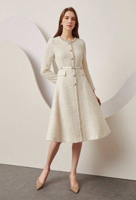 A Line Winter Dress, Royal Style Fashion Classy, Elegant Church Dresses, Tweed Dress Outfit Classy, Tweed Dress Winter, Chanel White Dress, Winter Work Dress, Tweed Dress Chanel, Chanel Tweed Coat