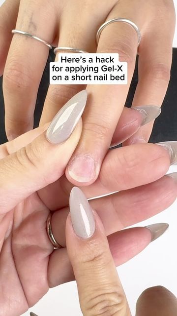 Short Nail Bed, Nail Tutorial Videos, Beauty Hacks Nails, Soft Gel Nails, Nail Techniques, Gel Nail Extensions, Gel Nails Diy, Nail Bed, Polygel Nails