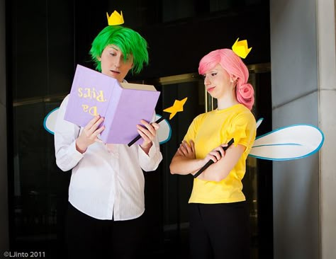 Fairly Oddparents Couple Costume. Props for having the Da Rules rule book from the series Cosmo And Wanda Costume, Da Rules, Cosmo And Wanda, Fairly Oddparents, Casa Halloween, Fairly Odd Parents, Couple Costume, Couples Costume, Kellin Quinn