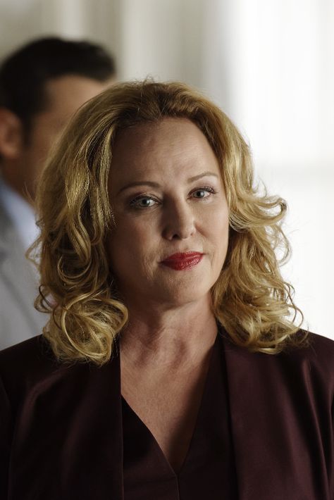 Camryn Manheim, Wanda Sykes, Virginia Madsen, Creative Photography Poses, Designated Survivor, Daryl Hannah, Kiefer Sutherland, Brooke Shields, Hot Flashes