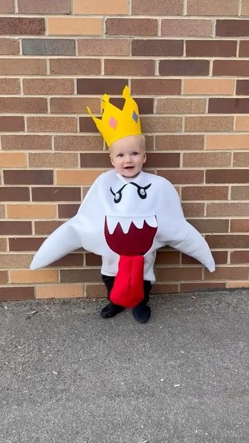 Luigis Mansion Birthday Party, Mario Costume Diy, King Boo Mario, Boo Costume, Mario Costume, Book Character Costumes, Villain Costumes, King Boo, Baby Learning Activities