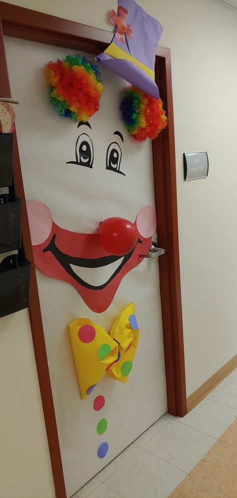 Clown Bulletin Board Ideas, Carnival Theme Classroom Door, Circus Week, Teacher Appreciation Door, Teacher Appreciation Door Decorations, Circus Classroom, Teacher Door Decorations, Teacher Appreciation Doors, Prek Activities