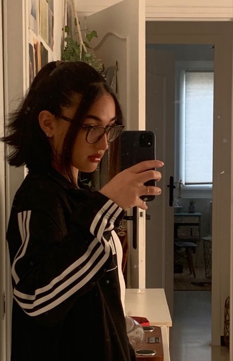 Black Adidas Jacket Outfit, Adidas Jacket Outfit, Adidas Slides Outfit, Black Adidas Jacket, Iphone Pics, Slides Outfit, Jacket Black And White, Black And White Outfit, Adidas Slides