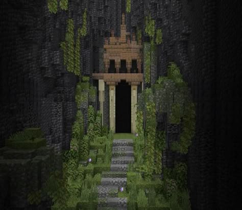 Kingdom Minecraft Build, Underground Cave Minecraft, Cave Building Minecraft, Minecraft Tomb Ideas, Medieval Portal Minecraft, Minecraft Abandoned Mineshaft, Nether Portal Aesthetic, Minecraft Mountain Entrance Ideas, Wedding Venue Minecraft