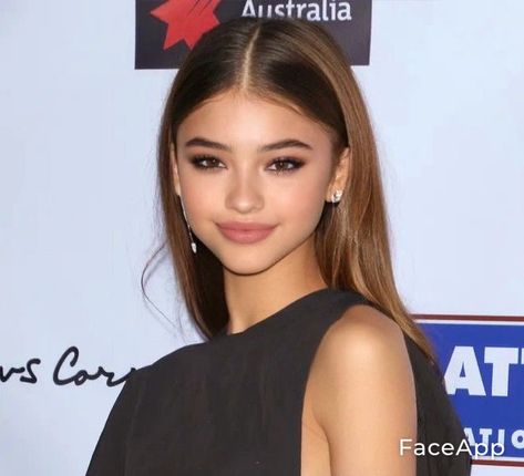 Zendaya Madelyn Cline, Pretty Characters, Madelyn Cline, Keto Lifestyle, Pretty Ppl, Girl Celebrities, Tom Kaulitz, Mental Clarity, Pretty Makeup