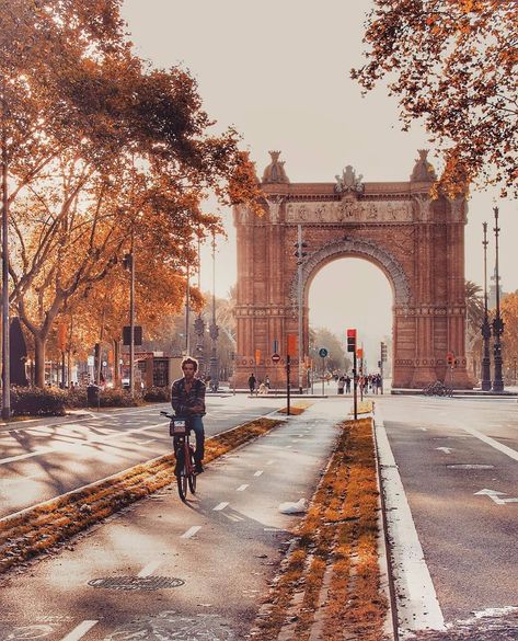 160 tykkäystä, 0 kommenttia - Barcelona × Catalunya × Spain (@barcelona.online) Instagramissa: ”Photo by 📸 @mglenriquez ���👏⠀ ⠀ 📲 Website: www.barcelonaeasy.com⠀ 📲 Transfer: www.barcelonadriver.com⠀…” Barcelona Autumn, Barcelona Vibes, Barcelona Trip, Morning Ride, Catalunya Spain, Visit Barcelona, Spain Barcelona, Winter 23, Autumn Morning