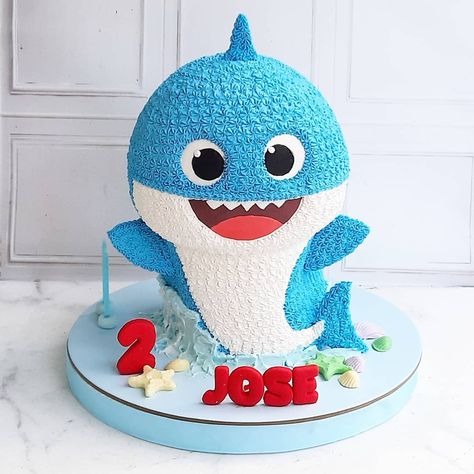 Popular Cartoon Characters, Cake Designs For Kids, Cake Decorating Flowers, Shark Cake, 2 Birthday Cake, Chocolate Cake Decoration, Cake Decorating Frosting, Animal Cakes, 3d Cake