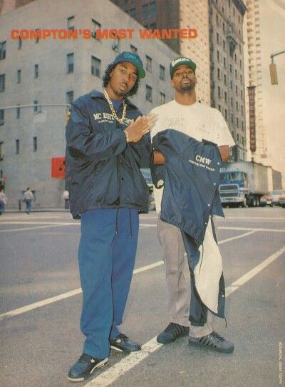 MC Eiht & MC Chill C.M.W. Mc Eiht, East Coast Fashion, 90s Fashion Outfits Hip Hop, Hip Hop Street Style, Coast Fashion, Estilo Cholo, Hip Hop 90s, Hip Hop Classics, Fall Fashion Skirts