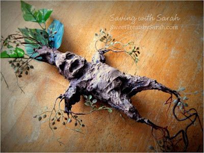 Sweet Treats by Sarah: Harry Potter DIY Project Part 2 : Spell Book and Mandrake Root Diy Mandrake Plant, Diy Spellbook, Diy Mandrake, Mandrake Root, Harry Potter Christmas Tree, Harry Potter Classroom, Festa Harry Potter, Anniversaire Harry Potter, Theme Harry Potter